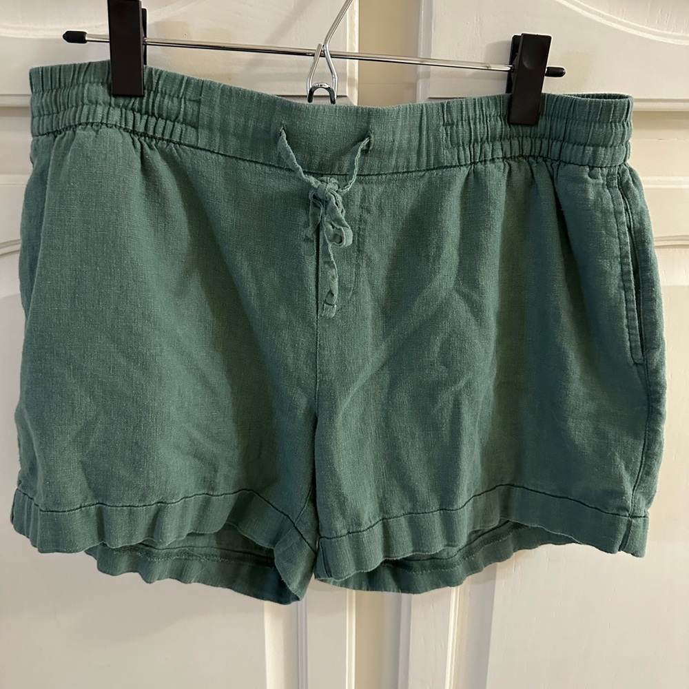 Old Navy linen blend shorts
